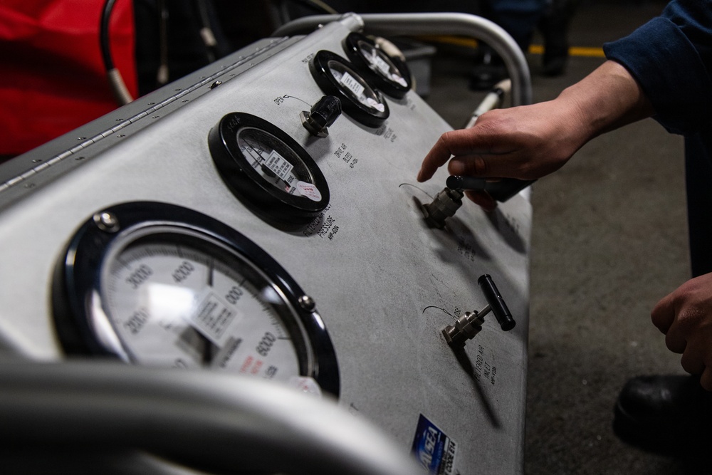 Ronald Reagan Sailors Conduct Maintenance