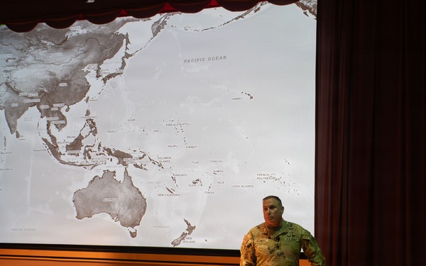 USARPAC visit to NCOLCoE