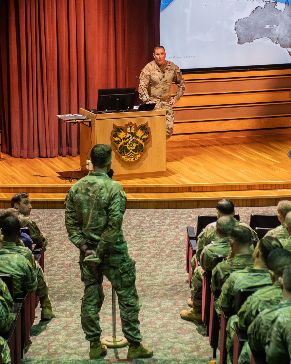 USARPAC visit to NCOLCoE