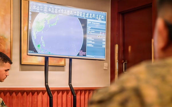 MRF-SEA Marines, Philippine Service Members conduct Joint Tactical Assault Kit Training