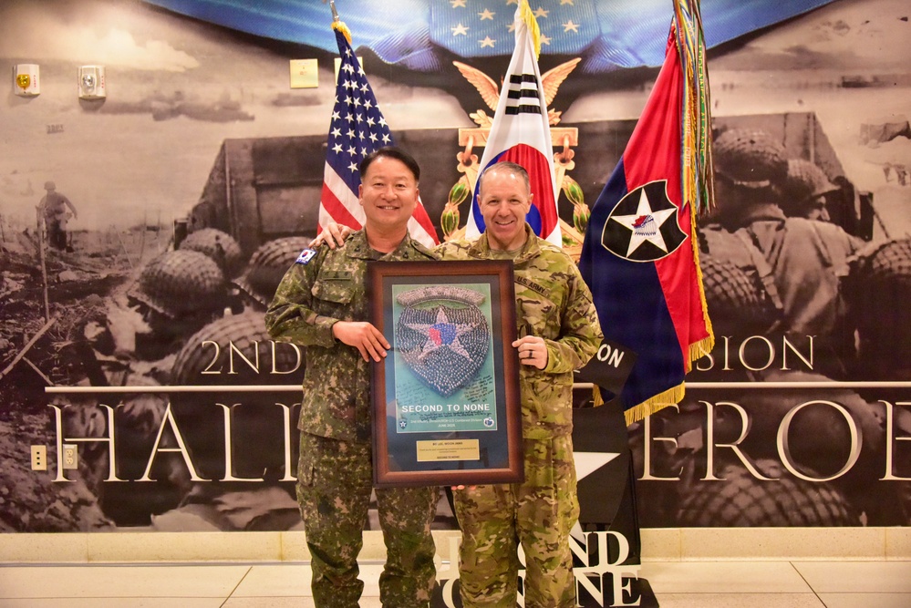 2d Infantry Division/ROK-U.S. Combined Division Commanding General of the ROK farewell ceremony