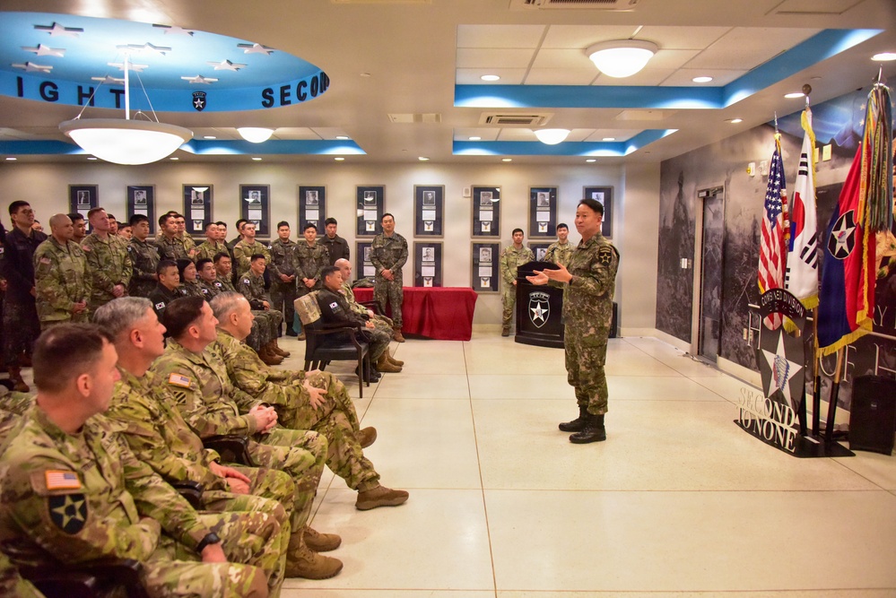 2d Infantry Division/ROK-U.S. Combined Division Commanding General of the ROK farewell ceremony