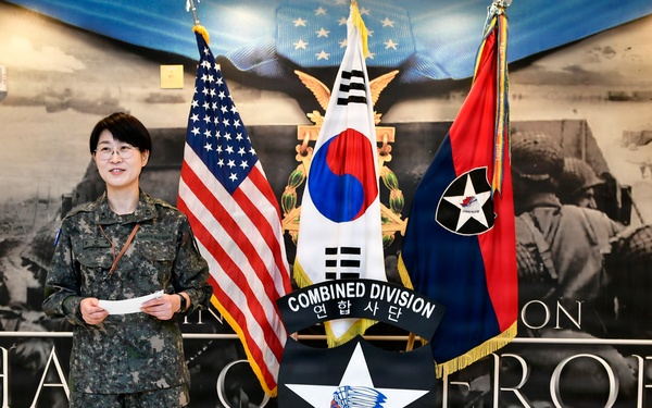 2d Infantry Division/ROK-U.S. Combined Division Commanding General of the ROK patching ceremony