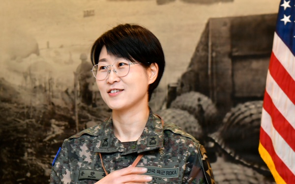 2d Infantry Division/ROK-U.S. Combined Division Commanding General of the ROK patching ceremony