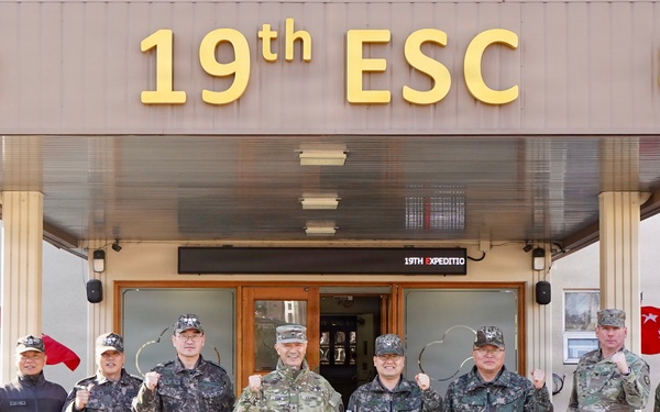 ROK Army Logistics Command visits 19th Expeditionary Sustainment Command headquarters