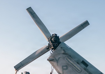 11th MEU Marines, Sailors Conduct Rotary Aircraft Maintenance