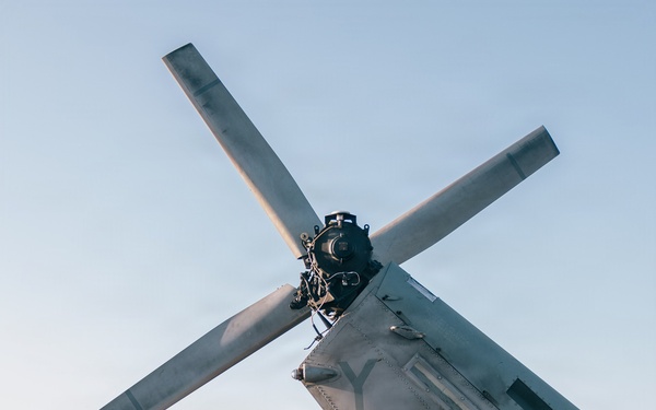 11th MEU Marines, Sailors Conduct Rotary Aircraft Maintenance
