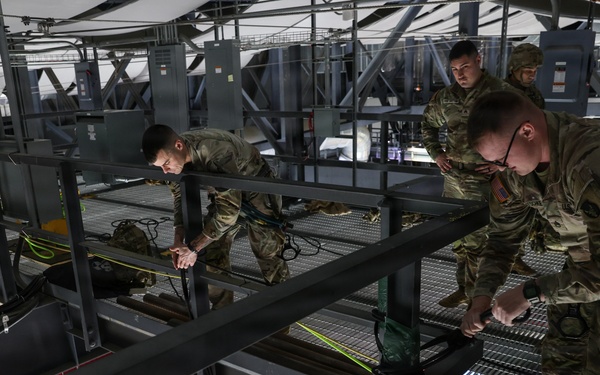 Iowa National Guard rappel team at Iowa Wild game