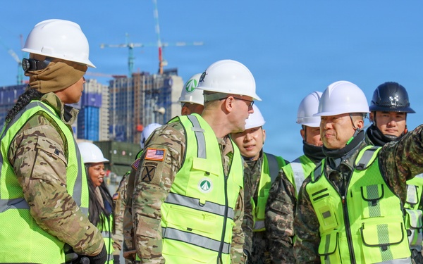 Transportation Command Leadership surveys Korean Rotational Forces Exercise