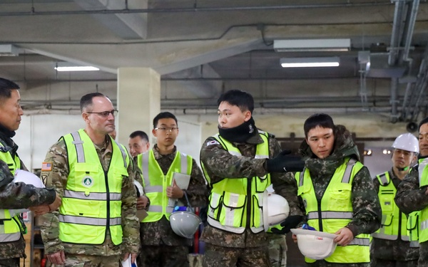Transportation Command Leadership surveys Korean Rotational Forces Exercise