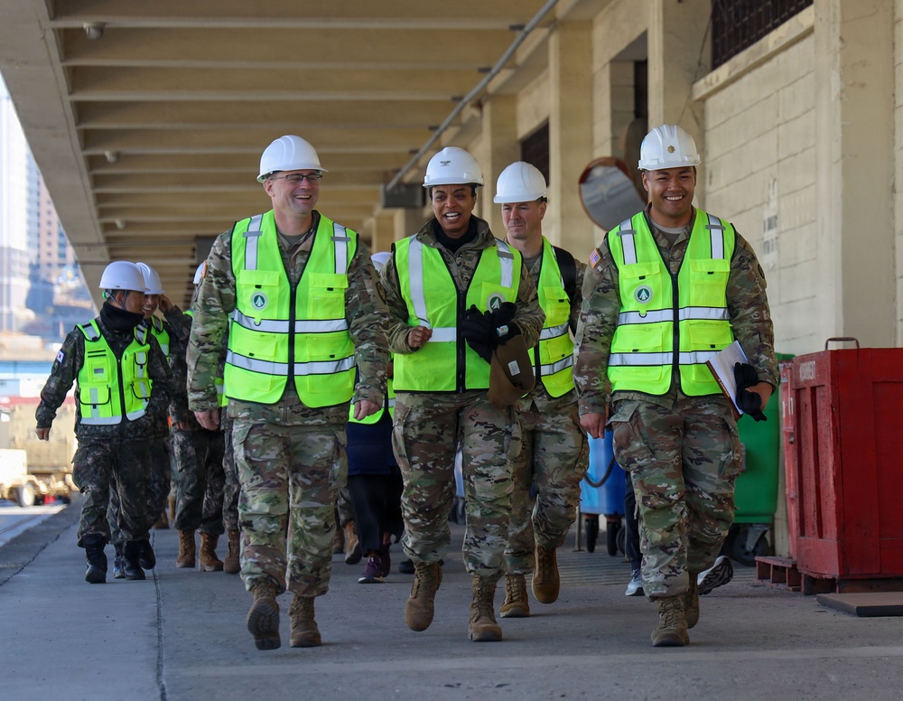 Transportation Command Leadership surveys Korean Rotational Forces Exercise