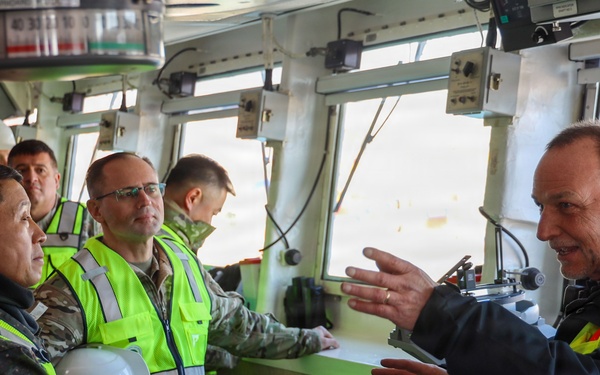 Transportation Command Leadership surveys Korean Rotational Forces Exercise