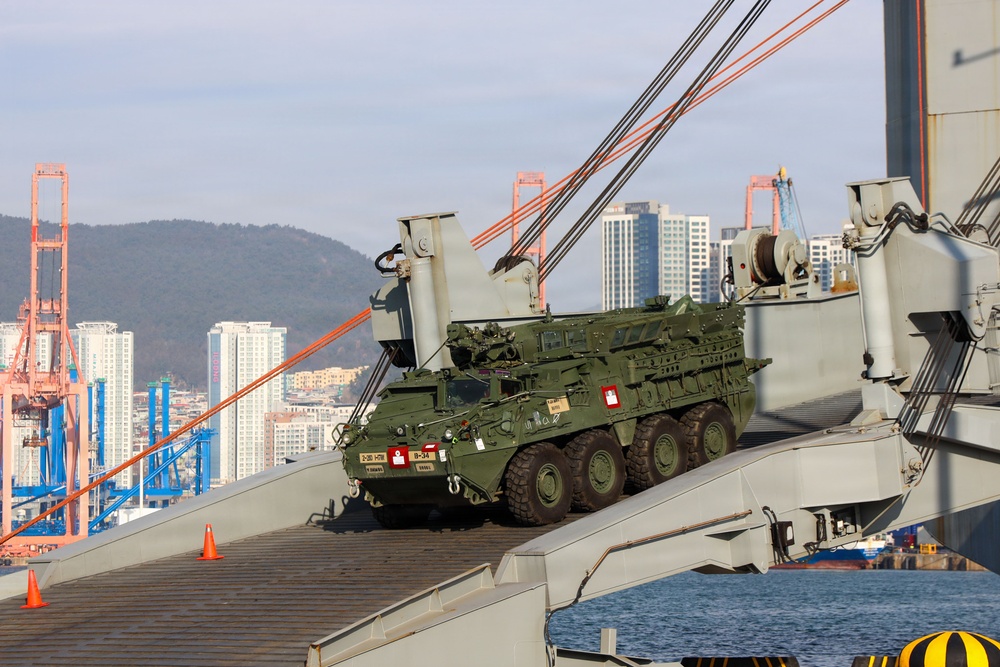 U.S. Army vehicles arrive in Busan during KRF exercise