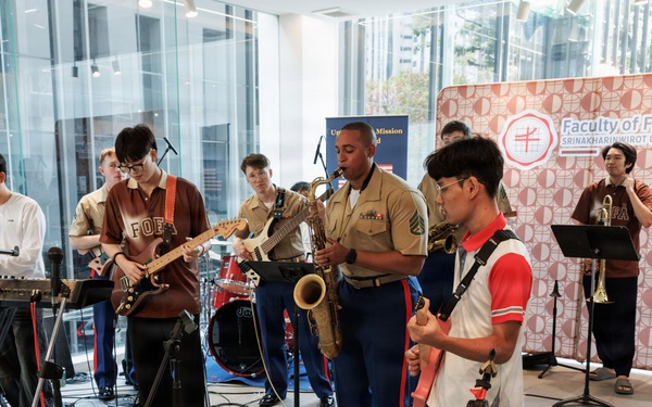 III MEF Band Provides Musical Workshop at Srinakharinwirot University Demonstration
