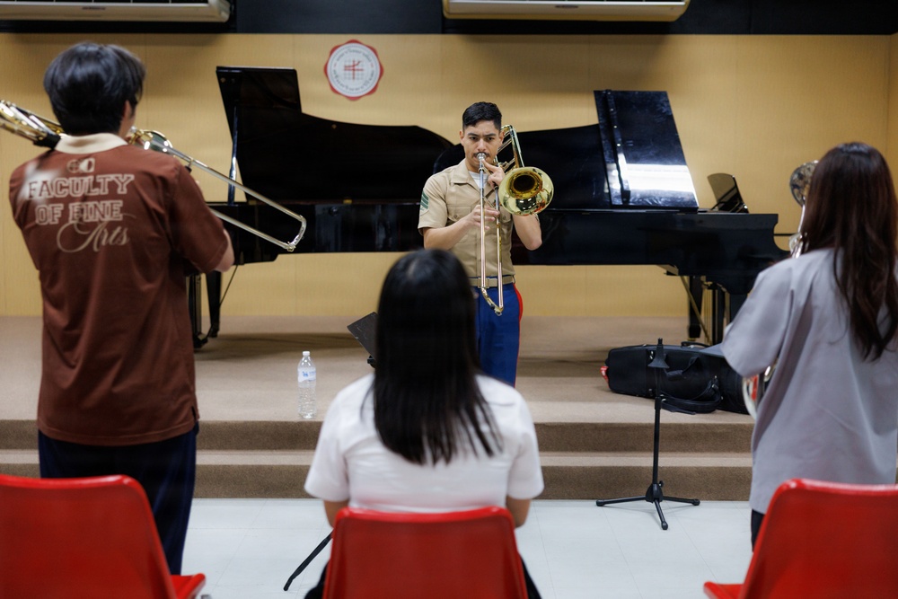 III MEF Band Provides Musical Workshop at Srinakharinwirot University Demonstration