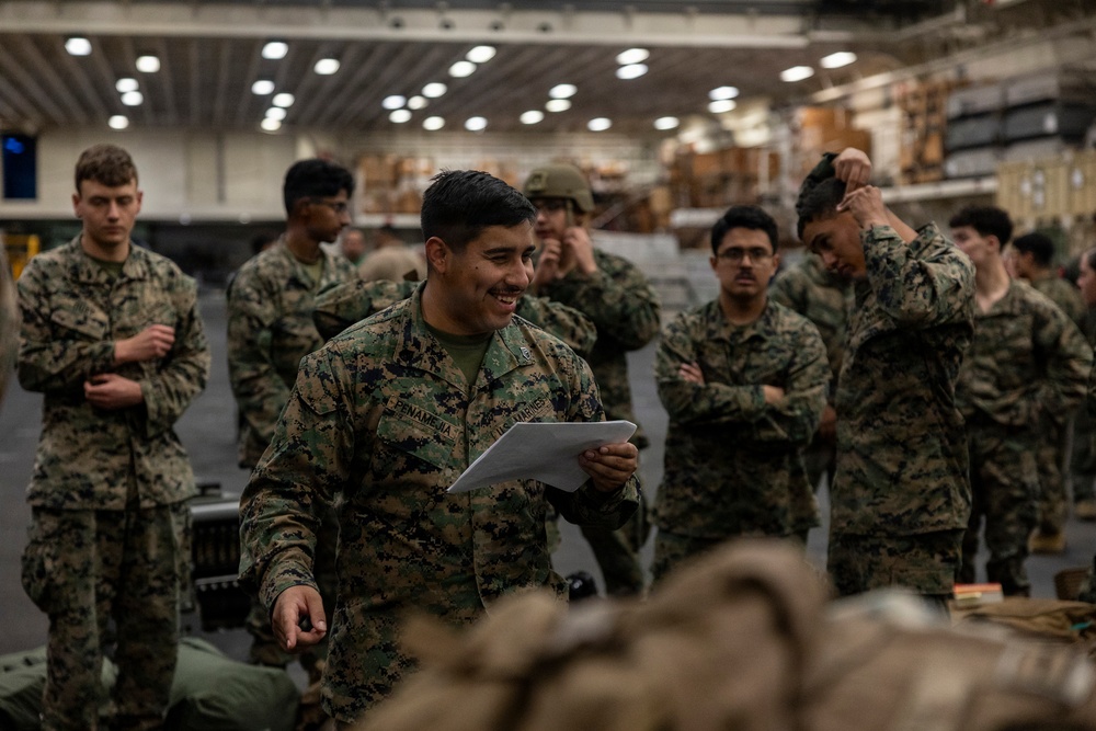 11th MEU Marines, Sailors Disembark USS Boxer
