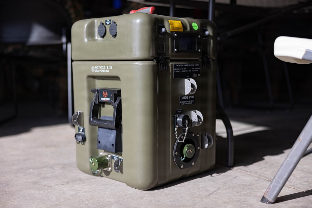 MASS-2 hosts class on Lightweight Energy Storage System