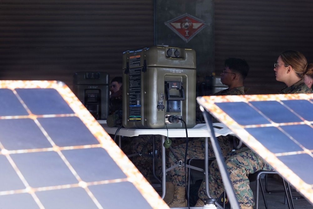 MASS-2 hosts class on Lightweight Energy Storage System