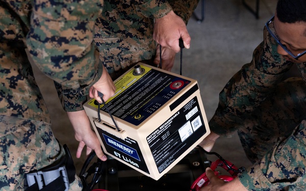 MASS-2 hosts class on Lightweight Energy Storage System