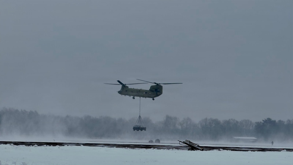 12th CAB conducts sling load operations with Dutch allies at AMTEC 26-01
