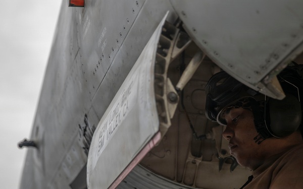 Abraham Lincoln Conducts Routine Aircraft Maintenance