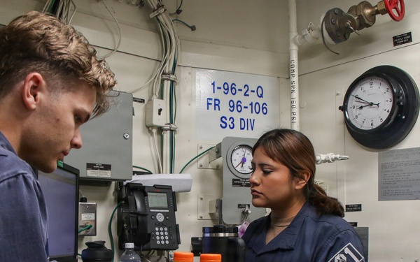 Frank E. Petersen Jr. conducts routine operations