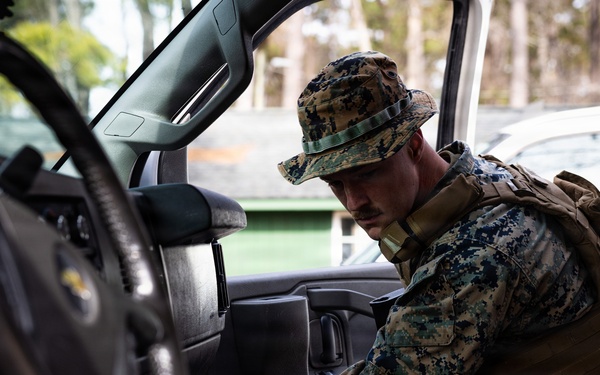 2nd Marine Logistics Group Headquarters and Service Battalion Conducts Security Control Point Training