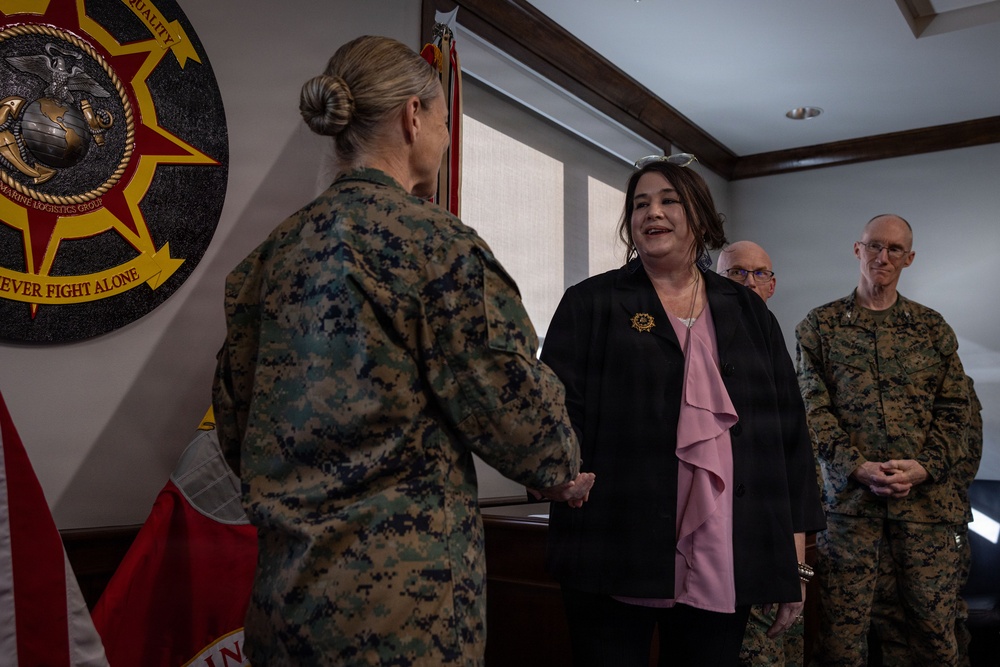2nd MLG Commanding General Recognizes, Awards Marines