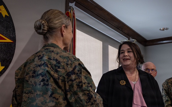 2nd MLG Commanding General Recognizes, Awards Marines