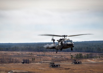 2-82 Assault Helicopter Battalion Aerial Gunnery, first to fire