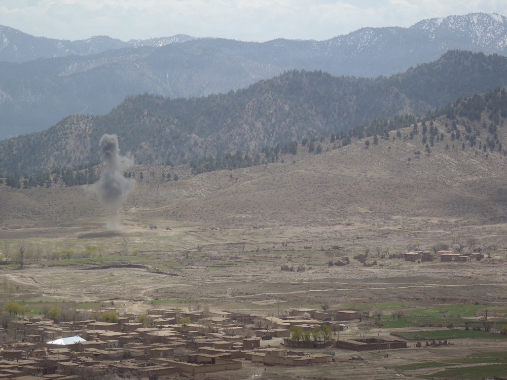 IED explodes near convoy