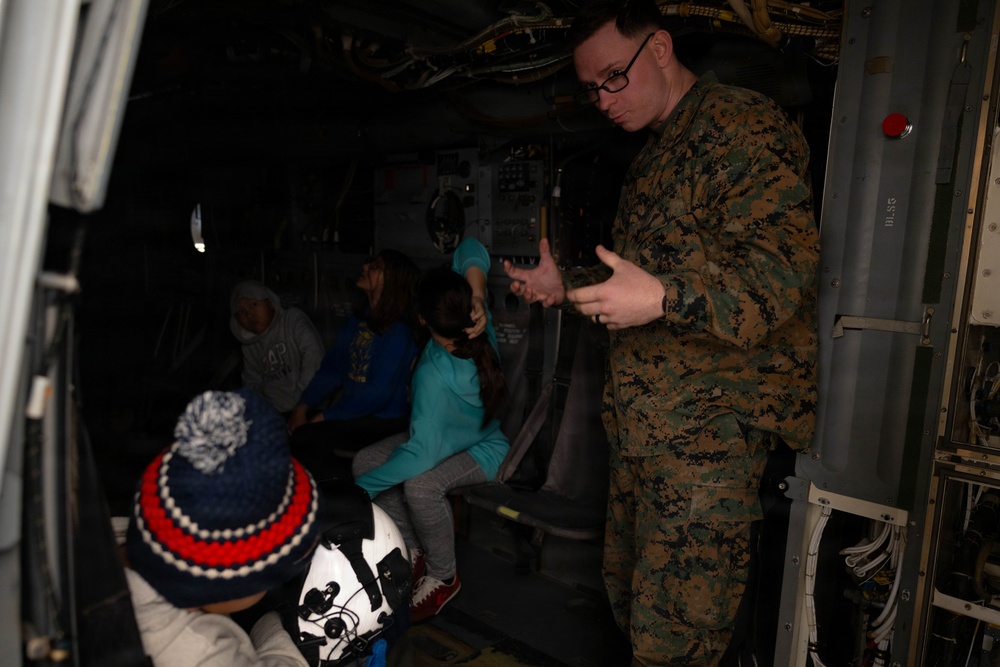 MALS-26 hosts community event with Richlands Elementary school