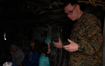 MALS-26 hosts community event with Richlands Elementary school