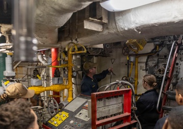 Kearsarge Hosts Tour For Midshipmen