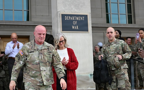 Vice Chief of Staff of the Army Gen. James J. Mingus Clap Out Ceremo