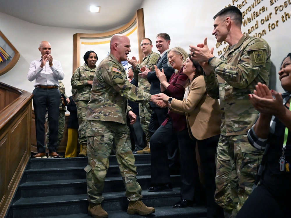 Vice Chief of Staff of the Army Gen. James J. Mingus Clap Out Ceremony