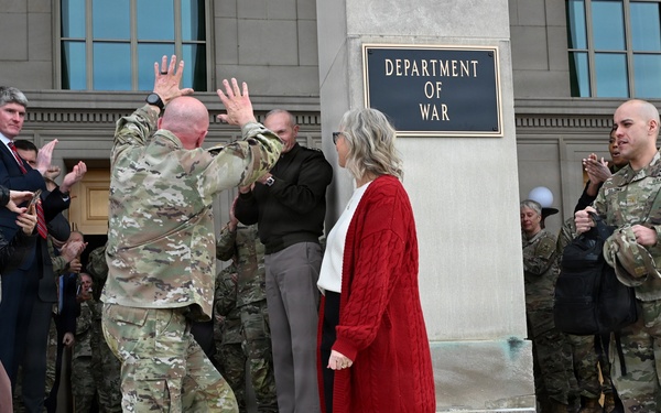 Vice Chief of Staff of the Army Gen. James J. Mingus Clap Out Ceremony