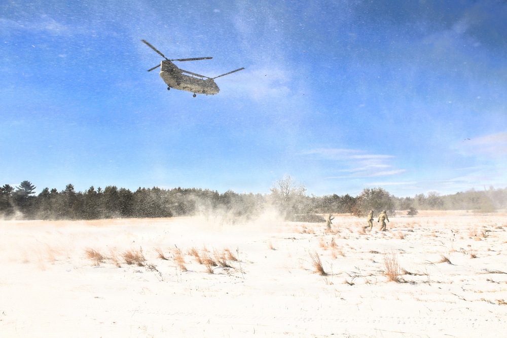 2nd Battalion, 147th Aviation Regiment helicopters, crews support sling-load training event with artillery unit at Fort McCoy