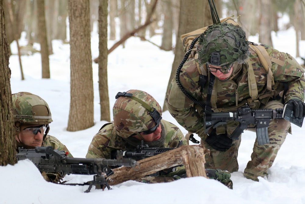 Winter field training tests infantry leaders