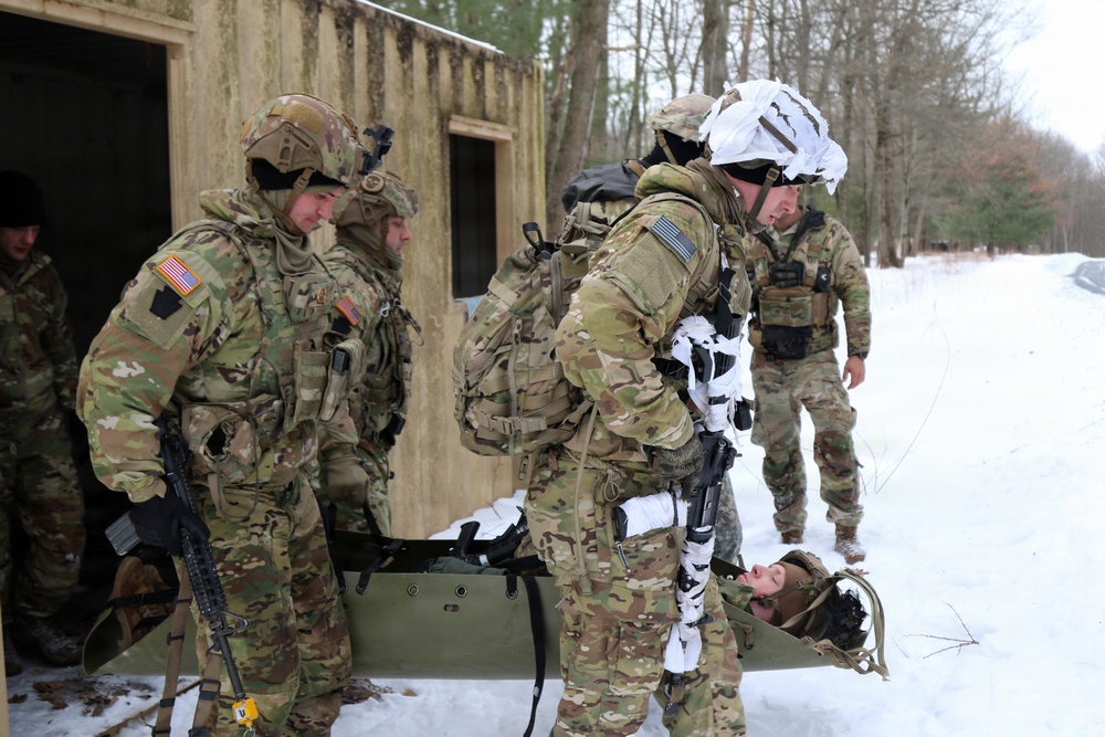 Winter field training tests infantry leaders