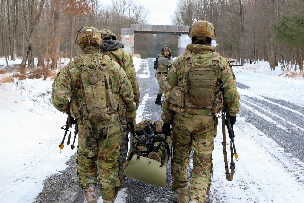 Winter field training tests infantry leaders