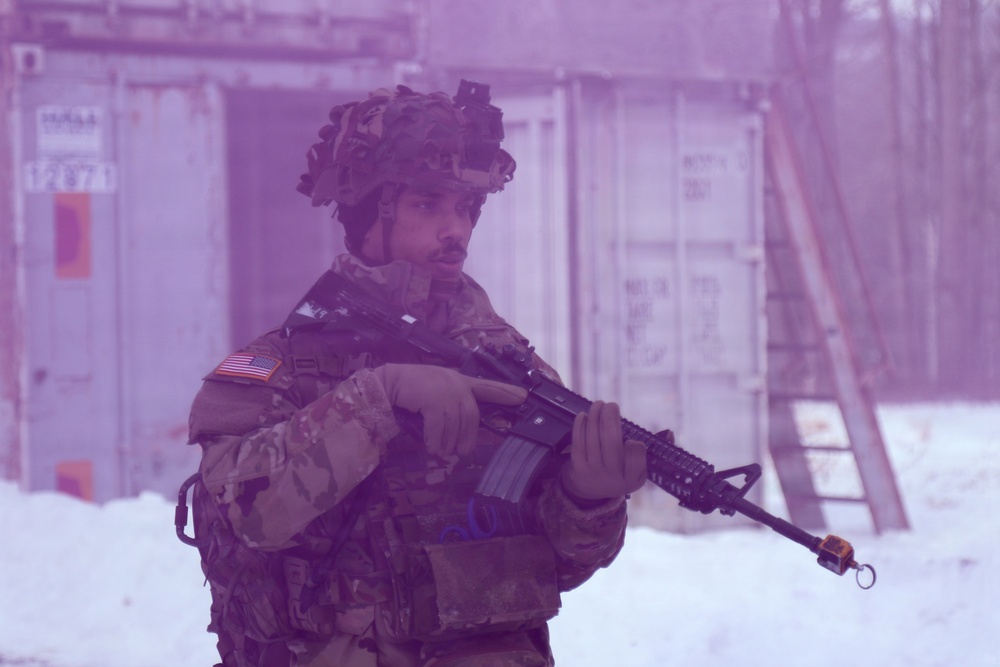 Winter field training tests infantry leaders