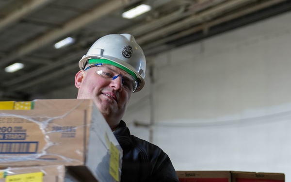 Ike Conducts Planned Incremental Availability maintenance period