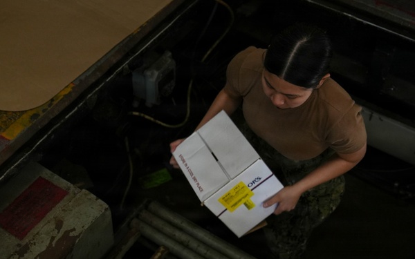 Ike Conducts Planned Incremental Availability maintenance period