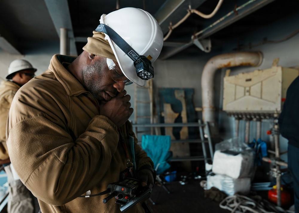 IKE conducts fuel onload