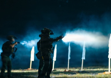 1SFG(A) Green Berets conduct night combat marksmanship training