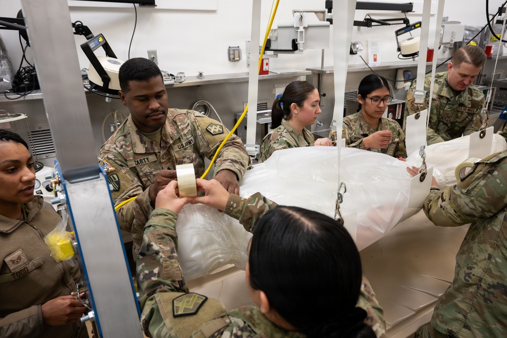 Army Reserve Soldiers Participate in Unlicensed Support Technician Training at Dover AFB