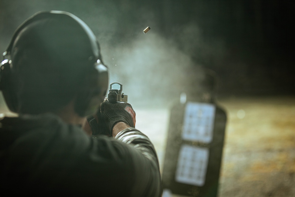 1SFG(A) Green Berets conduct combat marksmanship training