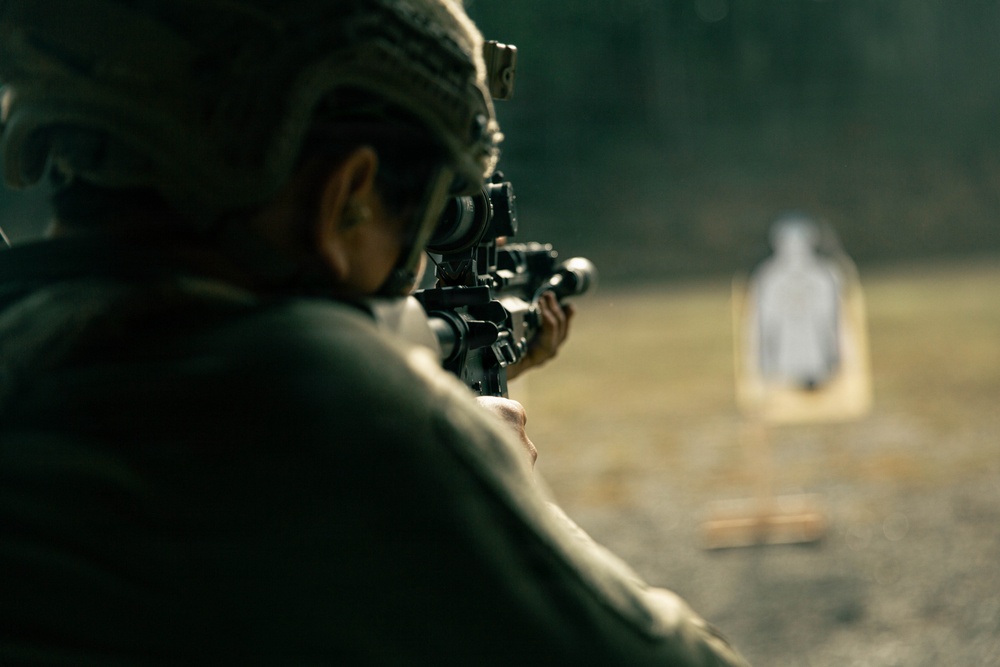 1SFG(A) Green Berets conduct combat marksmanship training