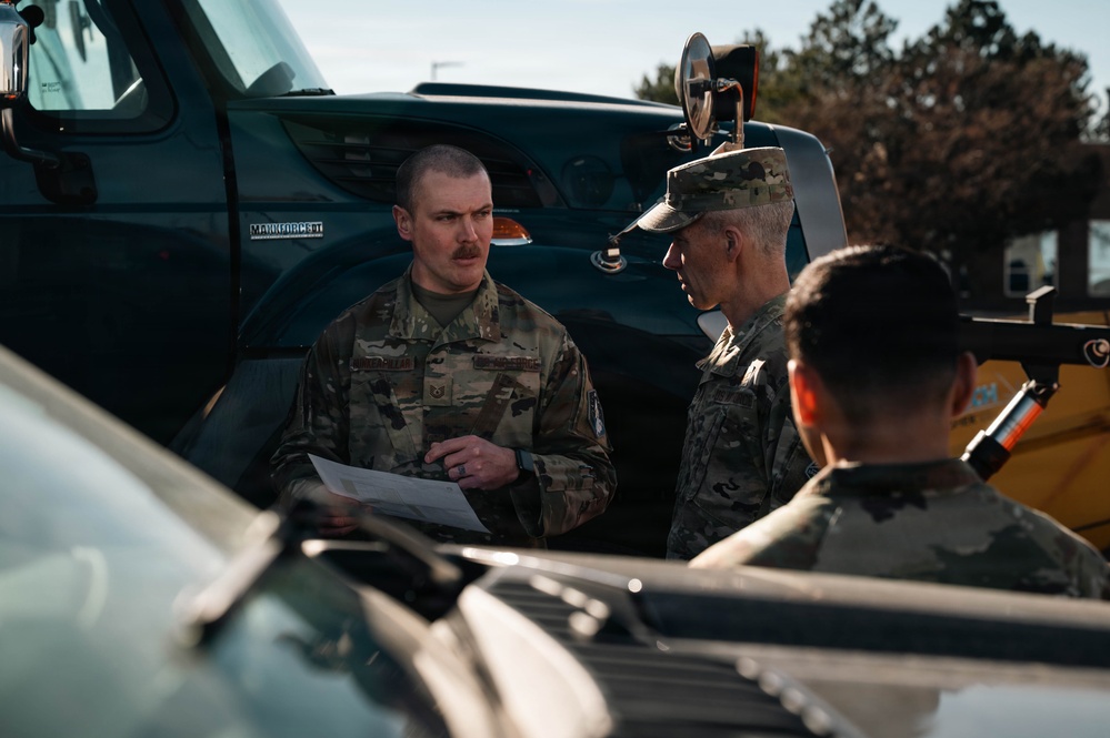 Maj. Gen. Slade Visits BSFB